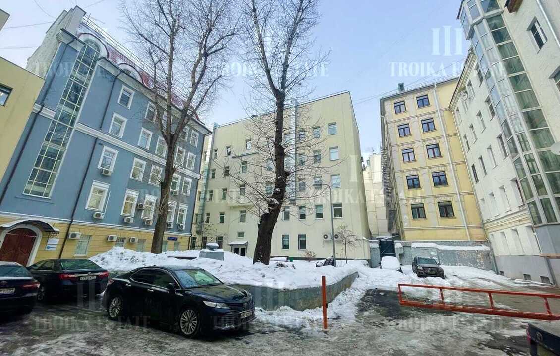 Купить  Апартаменты без отделки ул. Макаренко 5с1А метро Чистые пруды
